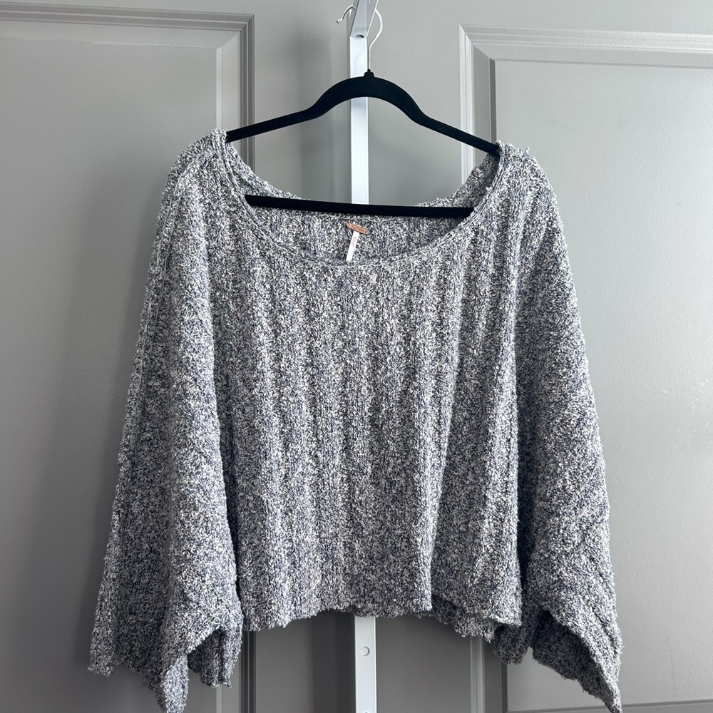 Free People Good Day Pullover Sweater in charcoal gray size large - Picture 3 of 9